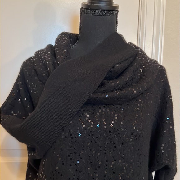 Saks Fifth Avenue sequined cashmere sweater - Picture 5 of 8